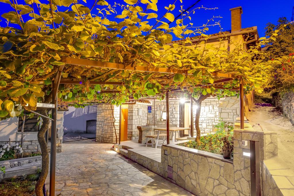 Вілла House Obrs Мощеницька Драга Екстер'єр фото